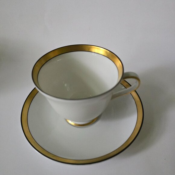 Aragon By Hutschenreuther Footed Cup And Saucer - Picture 2 of 13